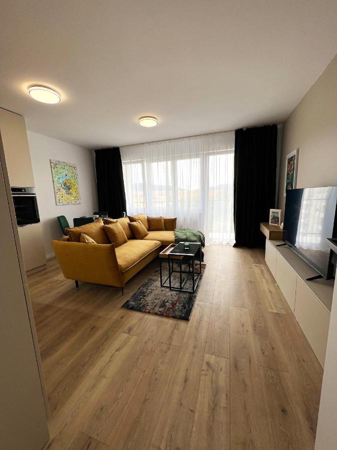 Cozy Stay Apartment Trencin Exterior photo